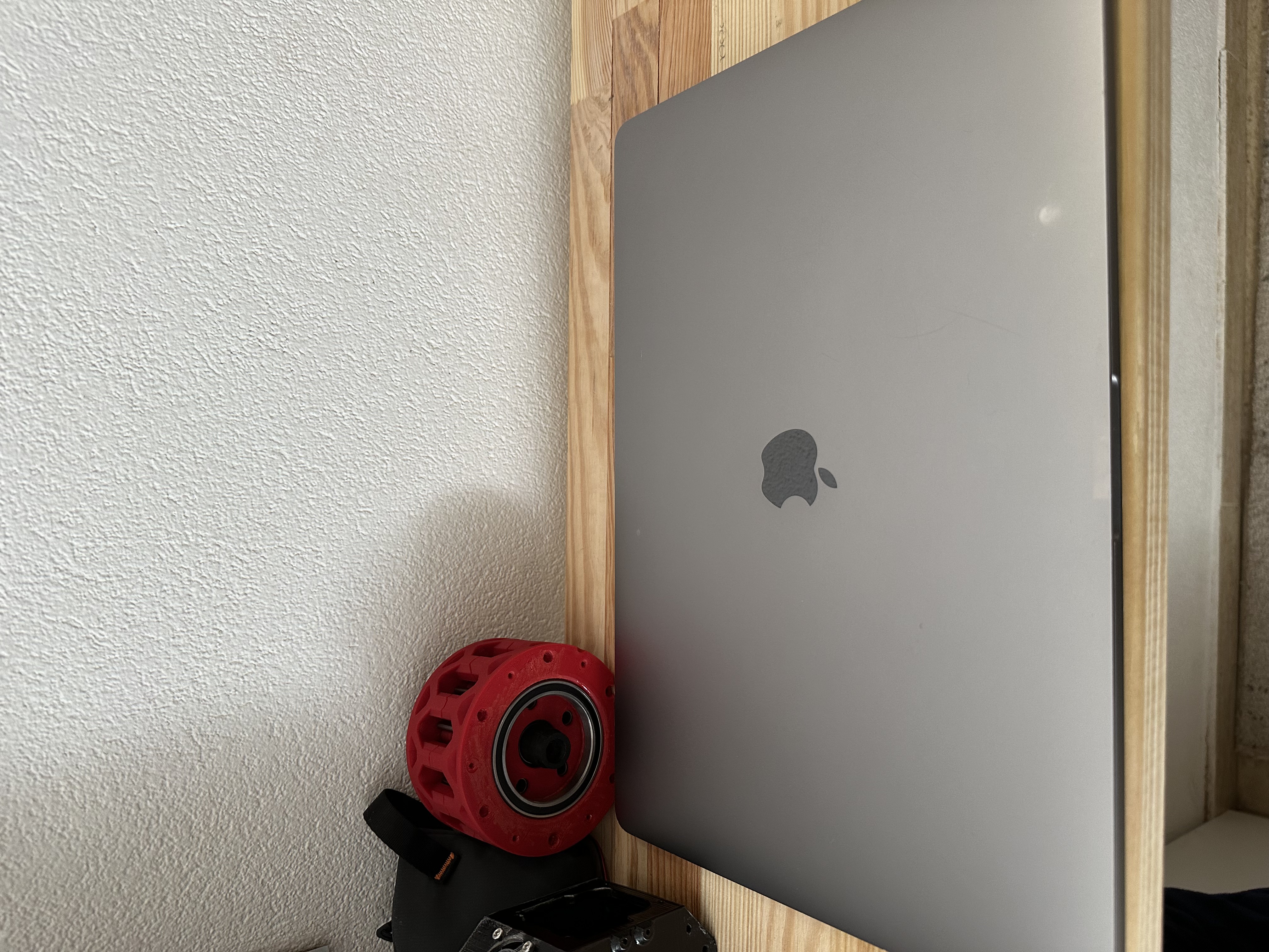 Apple MacBook Pro 15" i7-8850H / 32GB / 512GB (2018) - main